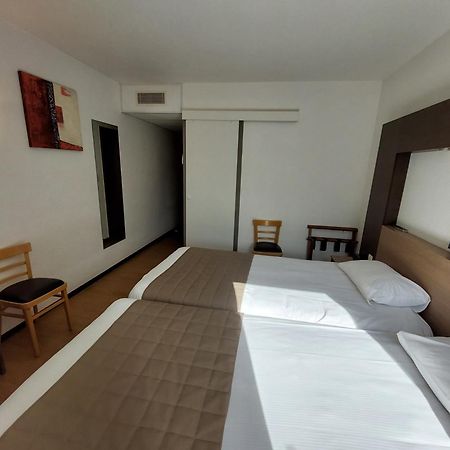 Cevenol Hotel Мійо Екстер'єр фото